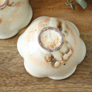 Furutani Seitosho Flower-shaped Small Bowl White-Detail6