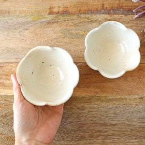 Furutani Seitosho Flower-shaped Small Bowl White-Detail8