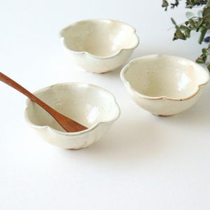 Furutani Seitosho Flower-shaped Small Bowl White-Detail9