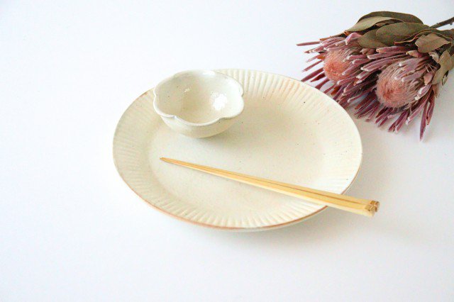 Furutani Seitosho Flower-shaped Small Bowl White