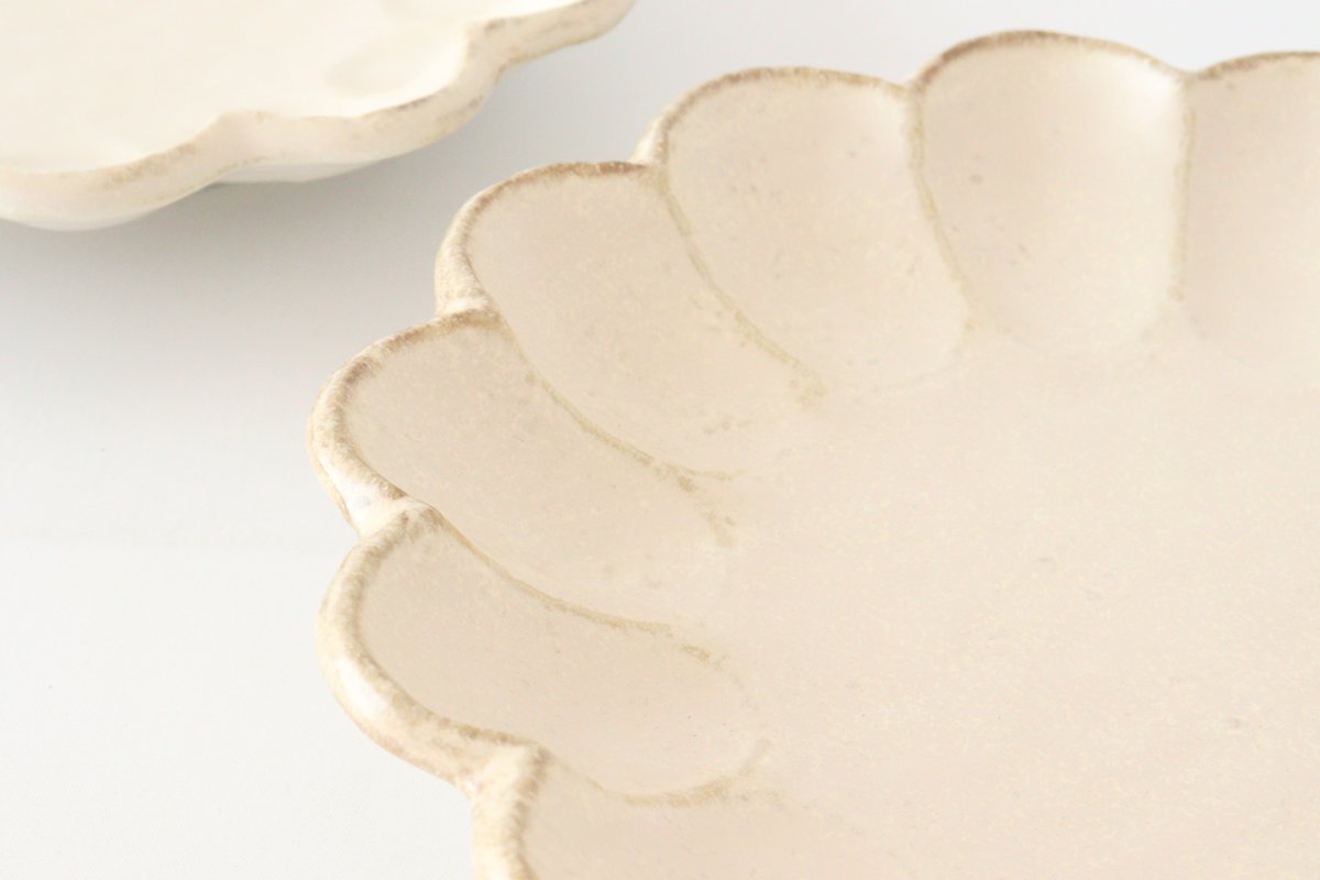 Chrysanthemum Shape Plate White 21cm/8.3in | Mino Ware
