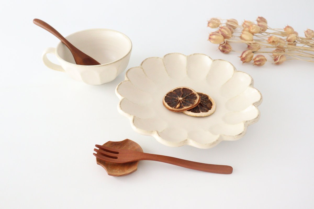 Chrysanthemum Shape Plate White 21cm/8.3in | Mino Ware
