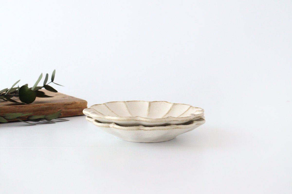 Chrysanthemum-shaped Small Plate White 12cm/4.7in | Mino Ware