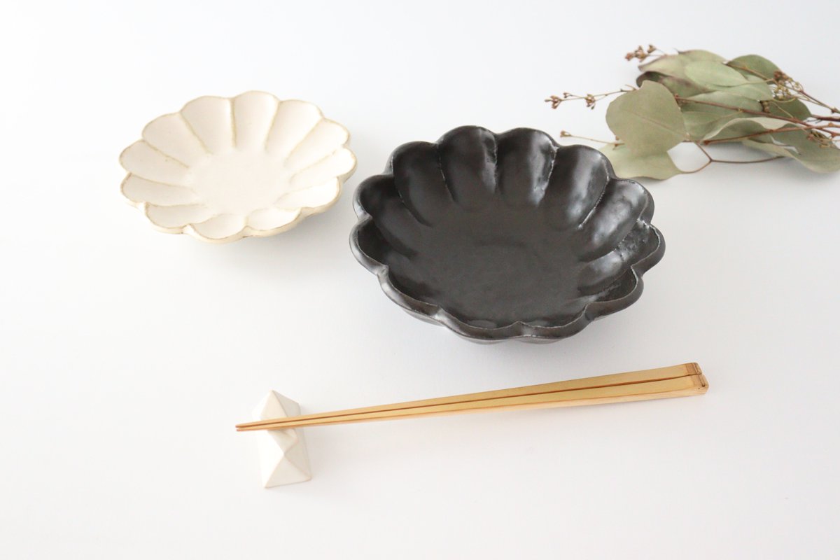 Chrysanthemum-shaped Small Plate White 12cm/4.7in | Mino Ware