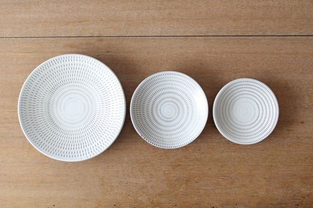 Round Plate Tobikanna 21cm/8.3in | Koishiwara Ware