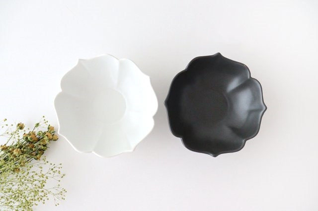 Bellflower-shaped Small Bowl White | Kobachi Arita Ware