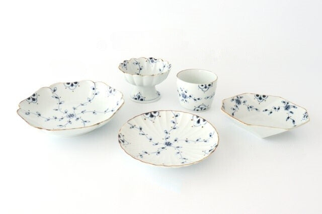 Round Plate Blue Arabesque | Arita Ware