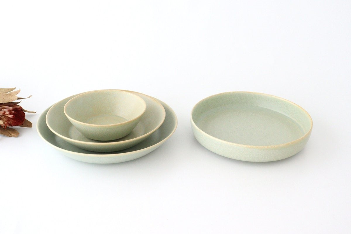 Round plate silver green porcelain Cuore Mino ware