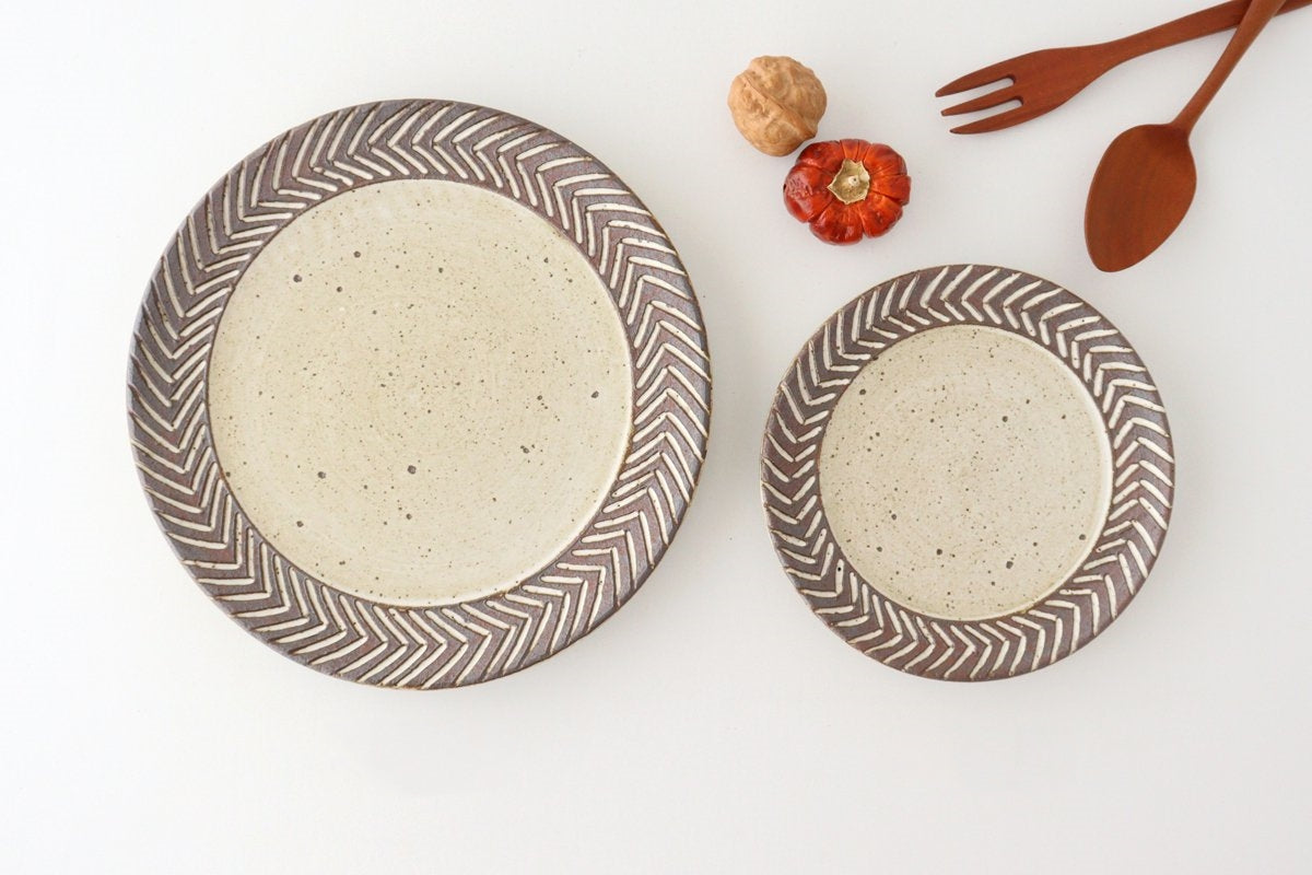 tomaru Plate Shinogi 21cm/8.3in | Shigaraki Ware