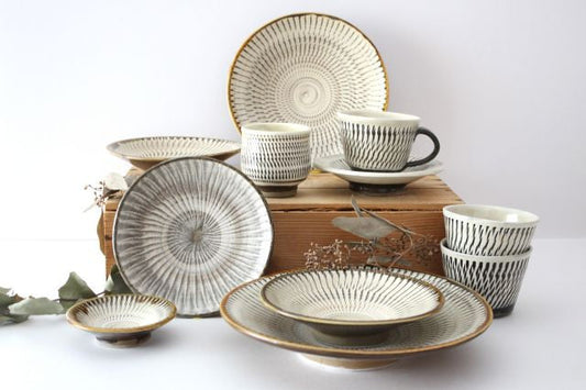 "A Guide to Ontayaki and Koishiwara Ware: Folk Craft Boom and Notable Pottery