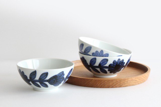 13.5cm bowl navy porcelain daisy Hasami ware