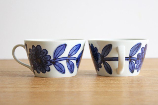 Mug Navy Porcelain Daisy Hasamiyaki