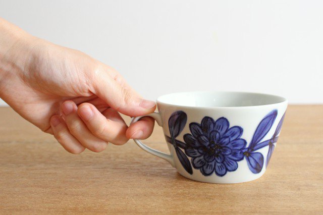 Mug Navy Porcelain Daisy Hasamiyaki