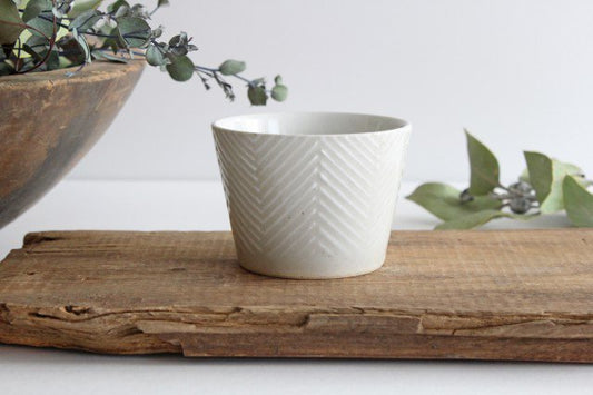 Soba choko herringbone white pottery ORIME Hasami ware