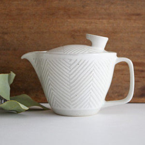 ORIME Japanese Teapot Herringbone White Small | Kyusu Hasami Ware