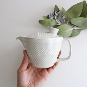 ORIME Japanese Teapot Herringbone White Small | Kyusu Hasami Ware