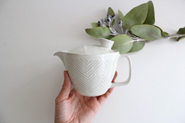 ORIME Japanese Teapot Herringbone White Small | Kyusu Hasami Ware