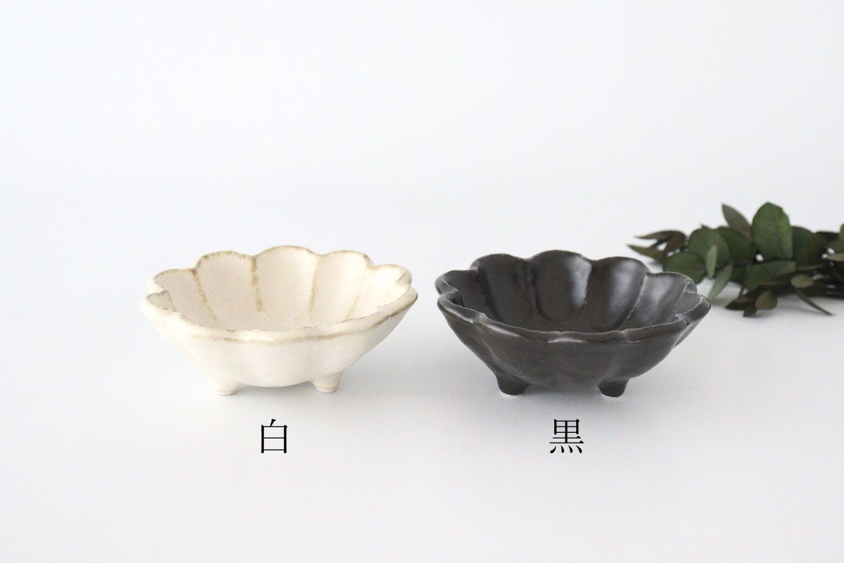 9cm/3.5in Small Bowl Black Porcelain Chrysanthemum Mino Ware