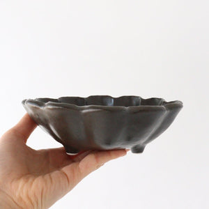 18cm/7.1in Pot Black Porcelain Chrysanthemum Mino Ware