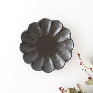 Chrysanthemum-shaped Plate Black 12cm/4.7in | Mino Ware