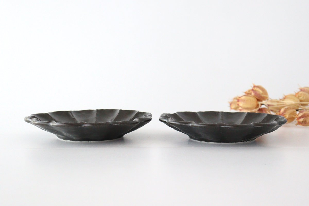 Chrysanthemum-shaped Plate Black 12cm/4.7in | Mino Ware