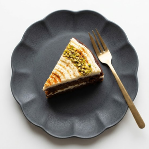 Chrysanthemum Shape Plate Black  21cm/8.3in | Mino Ware