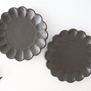 Chrysanthemum Shape Plate Black  24cm/9.4in | Mino Ware