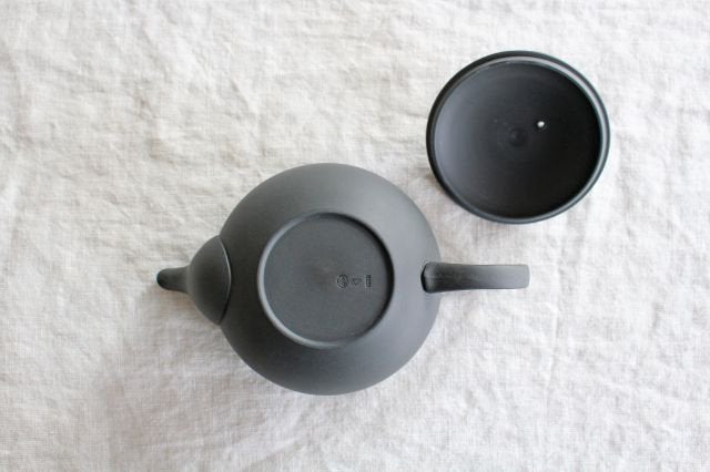 Japanese teapot Back handle, Clay Pottery Azumaya