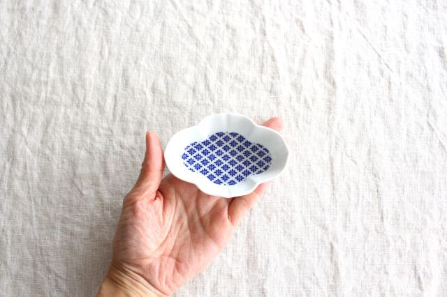 Mini plate, seal, quince, porcelain, arbor