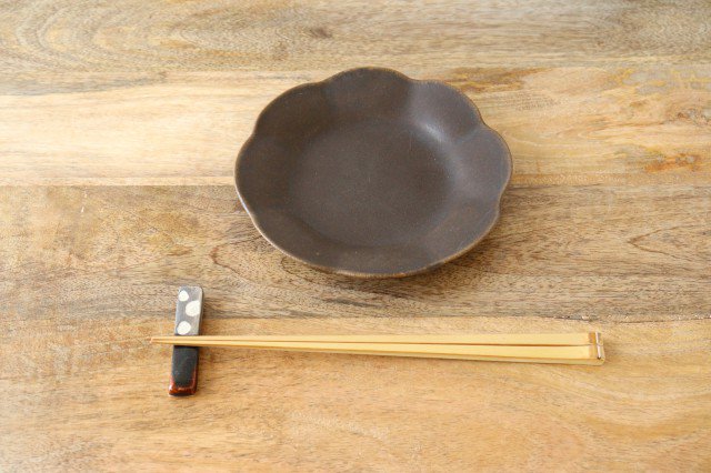 Furutani Seitosho Flowershaped Plate Brown Small