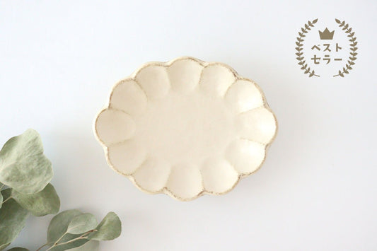 Oval plate white porcelain chrysanthemum Mino ware
