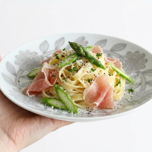 Round Plate Gray Daisy 18cm/7.1in | Hasami Ware