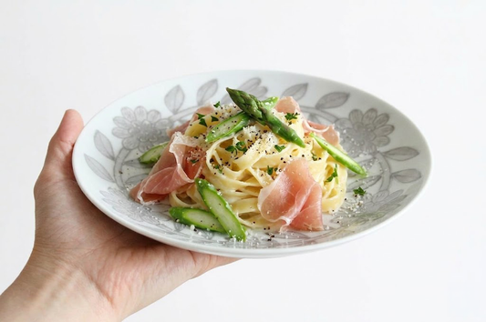 Round Plate Gray Daisy 18cm/7.1in | Hasami Ware