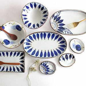 Small plate, petal, porcelain, Hasami ware