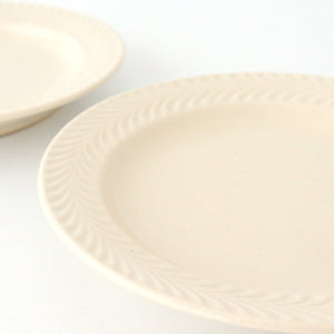 17.5cm plate ivory pottery rosemary Hasami ware
