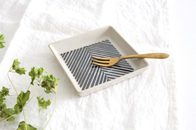 Square plate herringbone brown pottery ORIME Hasami ware