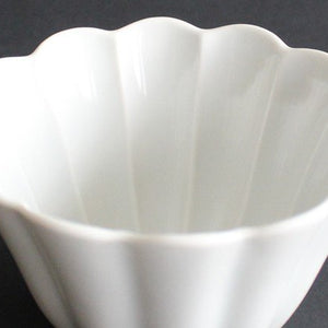 10cm bowl white porcelain Kikuwari Hasami ware