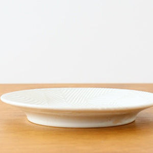 ORIME Round Plate Herringbone White 21cm/8.3in | Hasami Ware