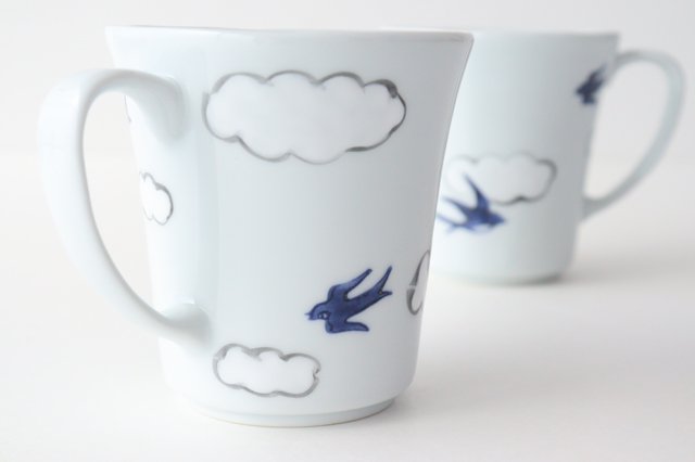 Mug Porcelain Cloud Swallow Arita Ware