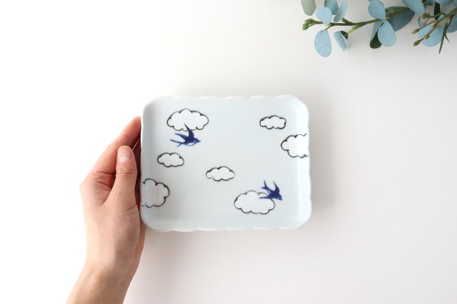 Square plate porcelain cloud swallow Arita ware