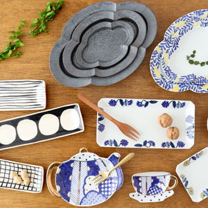 Elongated plate, dyed, round pattern, porcelain, Arita ware