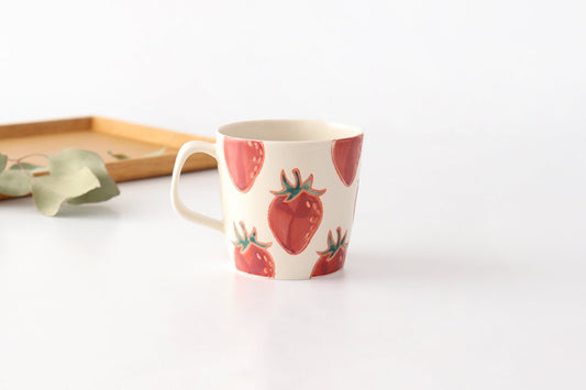 mug strawberry porcelain fruits Hasami ware