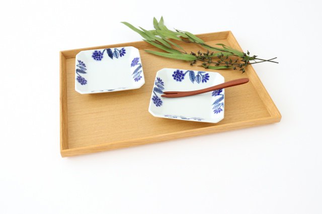Square plate Gosuha glaze flower blue porcelain Hasami ware