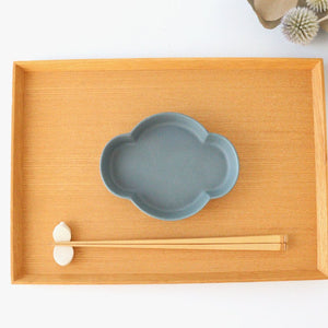 Small quince plate, blue porcelain, Mino ware