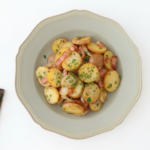 calme Flower Shaped Plate Matte | Hasami Ware