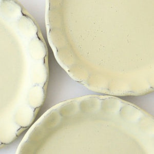 Small plate yellow pottery Shigaraki ware
