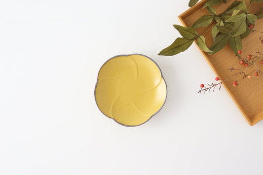 kei Sauce Plate Plum Blossom Mustard | Mino Ware