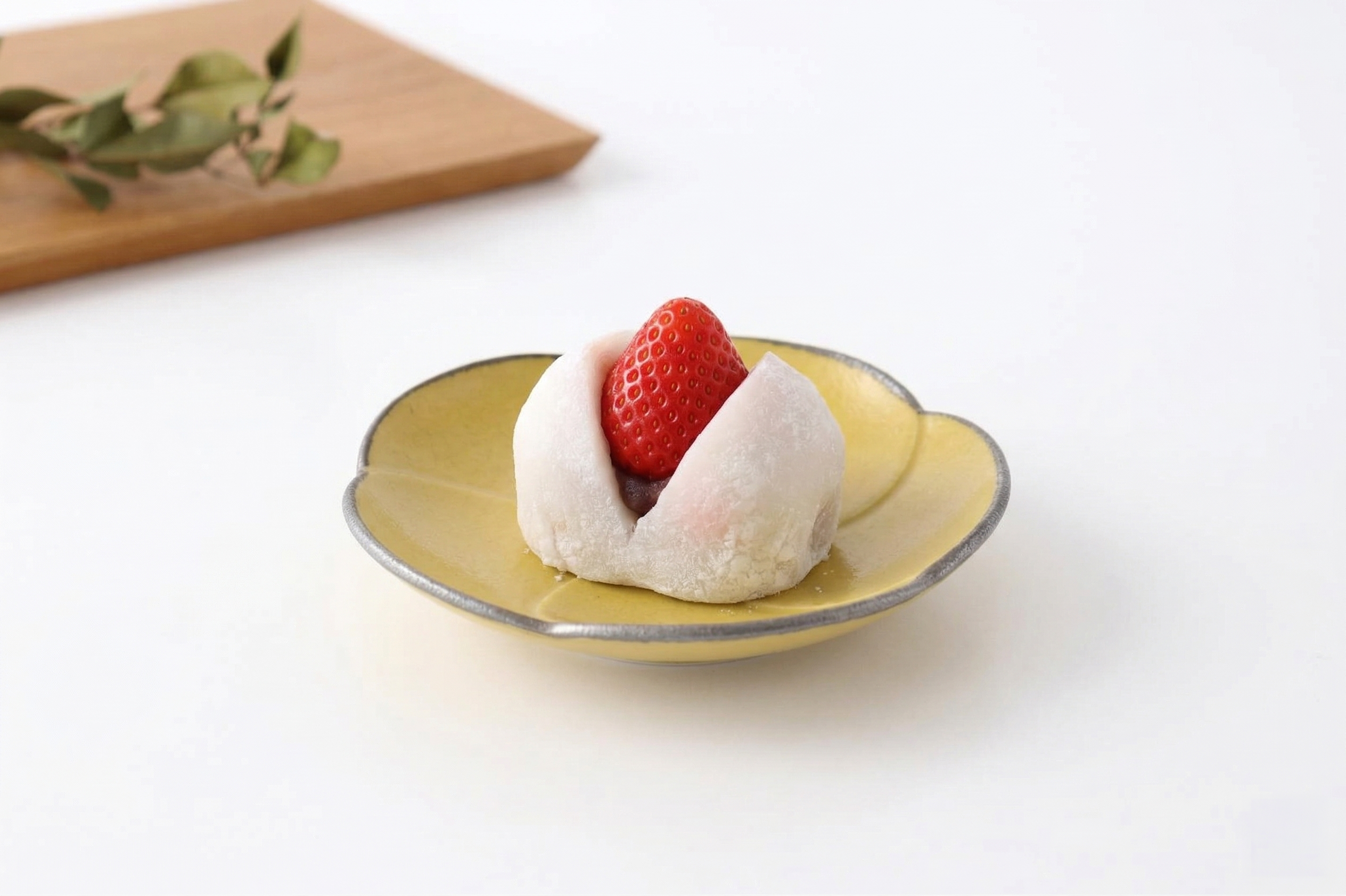 kei Sauce Plate Plum Blossom Mustard | Mino Ware