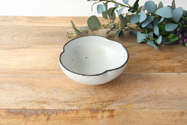 Fower-shaped Small Bowl | Kobachi Shigaraki Ware