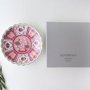 Rinkurou Kiln kotohogu Chrysanthemum Shaped Plate Pink 15cm/5.9in | Hasami Ware